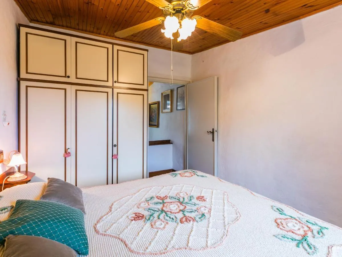 Apartment La Casa Del Fale Di Collodi By Interhome