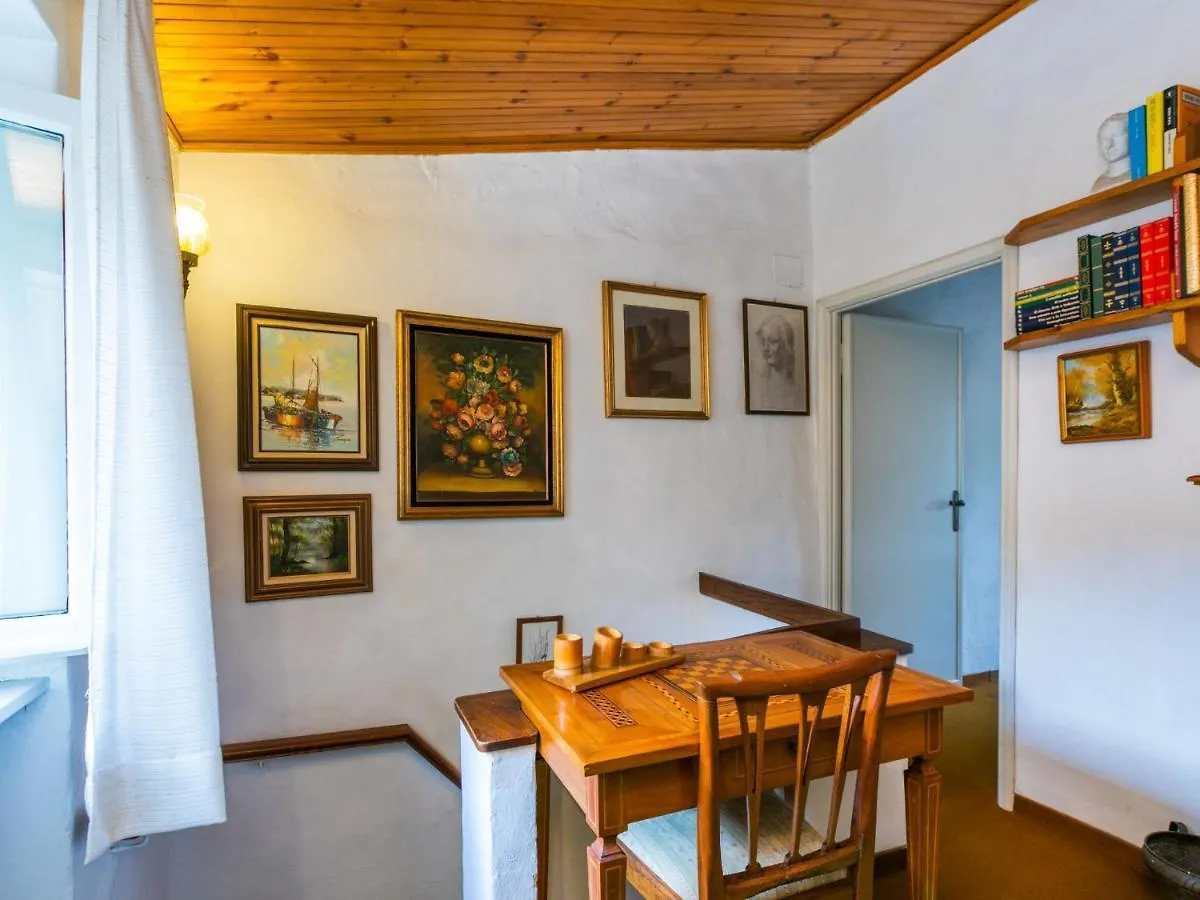 Apartment La Casa Del Fale Di Collodi By Interhome